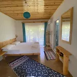Mila Πανσιόν Çıralı